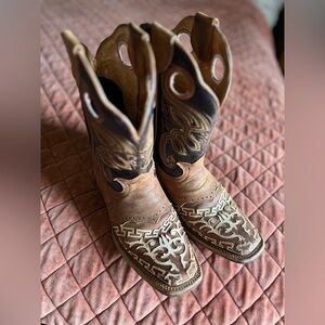 El General Genuine Leather Cowboy Boots scroll embroidery detail square toe
